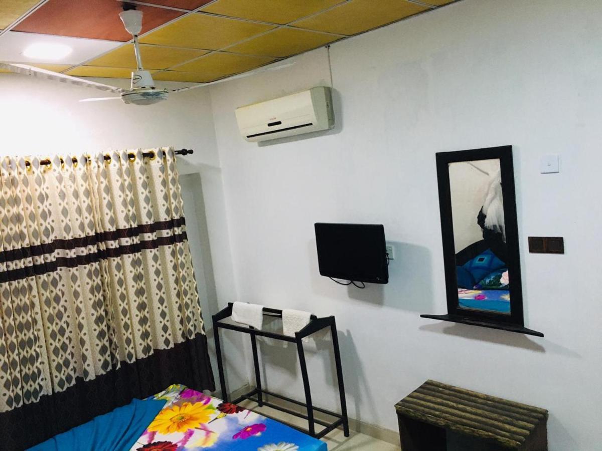 Hotel Bathiya Tourist Guest Anurâdhapura Extérieur photo