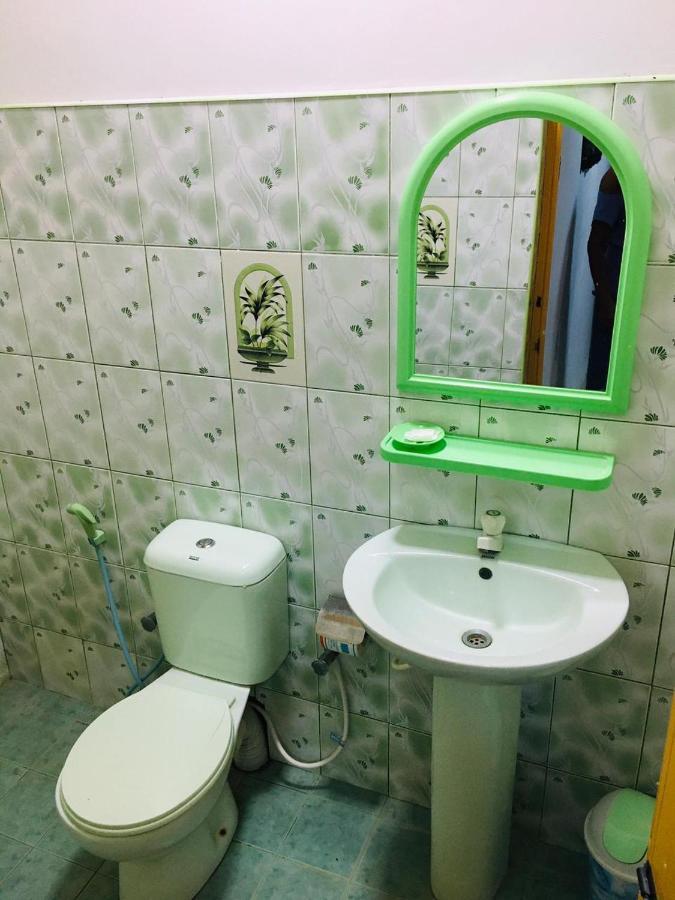 Hotel Bathiya Tourist Guest Anurâdhapura Extérieur photo
